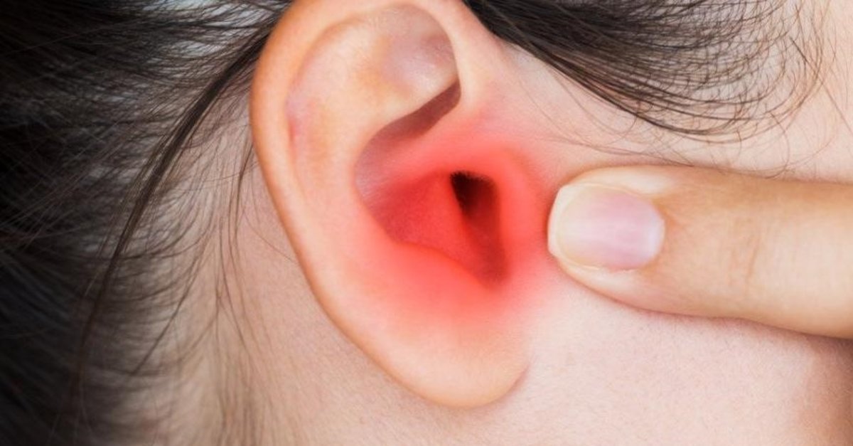 Yetişkinlerde Orta Kulak İltihabı Neden Olur